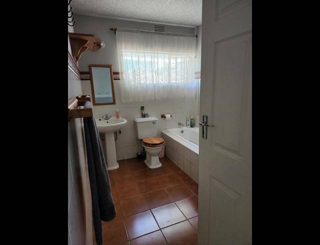 4 BEDROOM HOUSE FOR SALE IN MEYERHOF